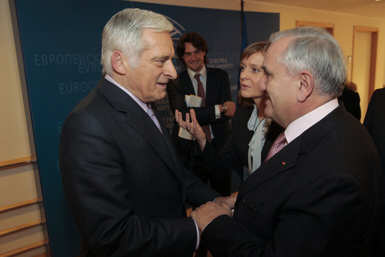 Fotagrafa 3: Jerzy Buzek, EP President meets with Mr Jean-Pierre Raffarin, former Prime Minister of France