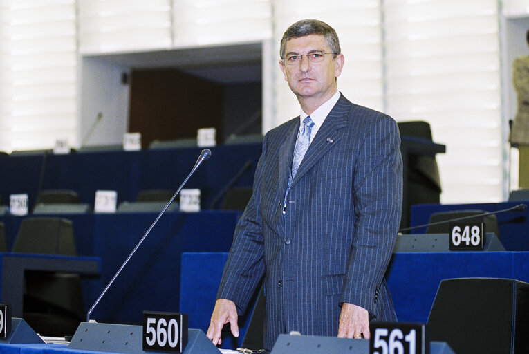 Foto 19: MEP Peter PEX attends a plenary session in Strasbourg