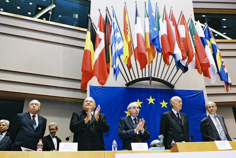 Fotografie 17: European Convention on the Future of Europe - Plenary session in Brussels