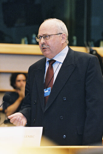 Fotogrāfija 13: European Convention on the Future of Europe - Plenary session in Brussels