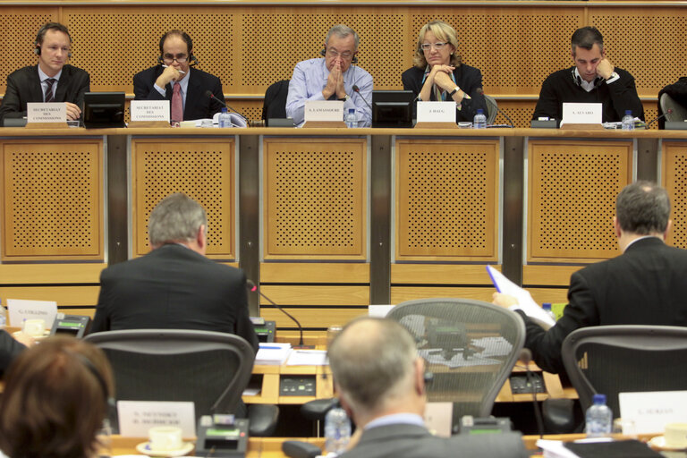 Fotogrāfija 1: Meeting of the Committee on Budgets.