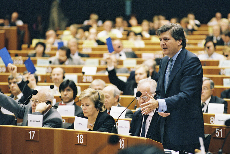 Foto 27: European Convention on the Future of Europe - Plenary session in Brussels