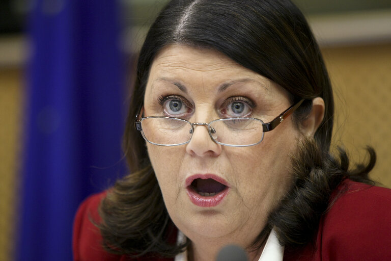 IMCO: Consumer Right Directive Commissioner