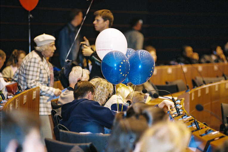 Suriet 20: Open Day 2003 at the European Parliament in Brussels