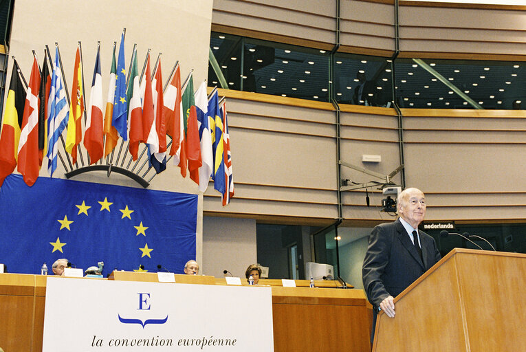 Fotografie 33: European Convention on the Future of Europe - Plenary session in Brussels