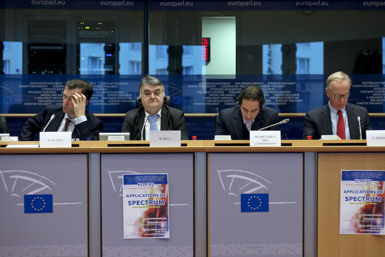 Fotografia 8: ITRE Applications of Spectrum: present and long term perspectives