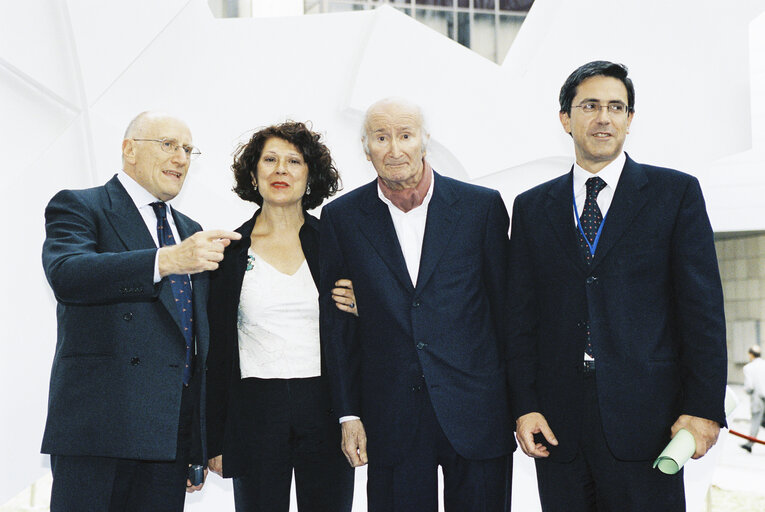 Photo 48 : Unveiling of the Doppia Bifrontale sculpture of Italian artist Pietro CONSAGRA ot the beginning of the Italian Presidency of the Council