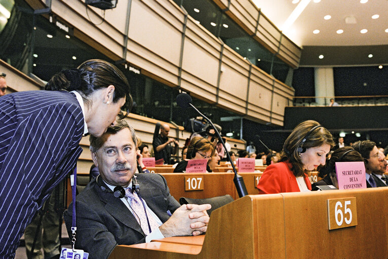 Fotogrāfija 32: European Convention on the Future of Europe - Plenary session in Brussels