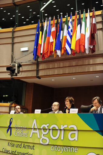 Zdjęcie 9: Citizens'Agora on Poverty and Crisis Conclusions of the workshops and of the consensus conference