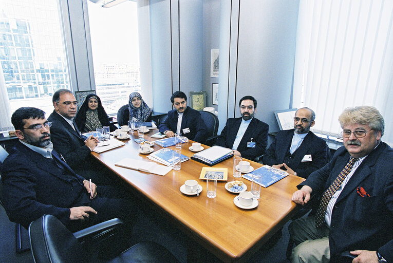 Fotografija 34: MEP Elmar BROK meets with a delegation from Iran