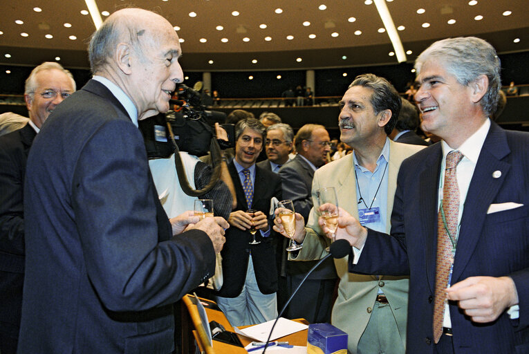 Fotogrāfija 39: European Convention on the Future of Europe - Plenary session in Brussels