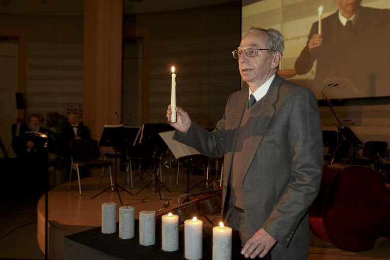 Zdjęcie 6: event on the occasion of the International Holocaust Remembrance Day organised by European Jewish Congress, European Jewish Community Centre, European Coalition for Israel