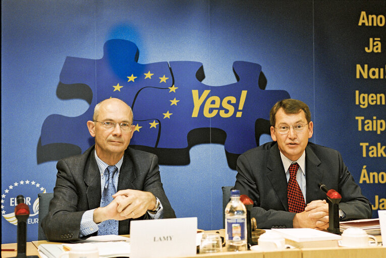 Снимка 26: Meeting with EU Observers Members at the European Parliament in Brussels