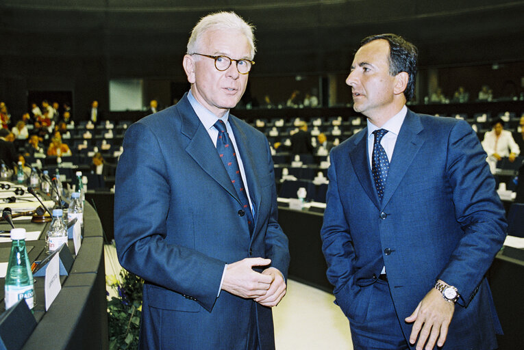 Photo 5 : EPP group meeting with Italian Prime Minister presenting the programme of the Italian Presidency of the Council