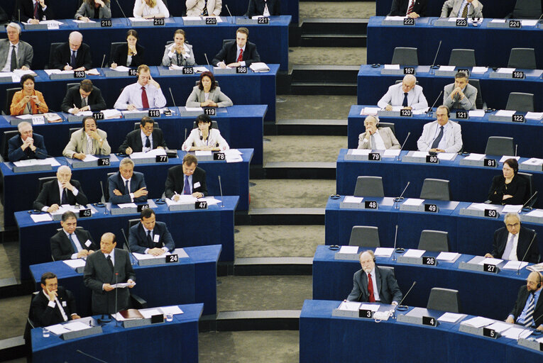 Foto 6: Plenary session in Strasbourg - Statement by Italian Prime Minister to present the programme of the Italian Presidency of the Council