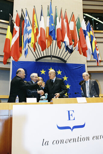 Foto 49: European Convention on the Future of Europe - Plenary session in Brussels