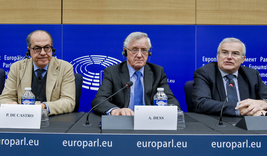 Fotagrafa 10: EP Press Conference - Simpler and fairer post-2018 EU farming policy