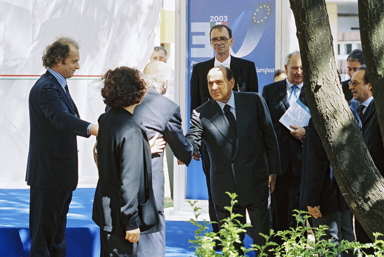 Photo 39 : Unveiling of the Doppia Bifrontale sculpture of Italian artist Pietro CONSAGRA ot the beginning of the Italian Presidency of the Council