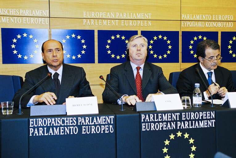 Φωτογραφία 13: Press conference with Italian Prime Minister to present the programme of the Italian Presidency of the Council