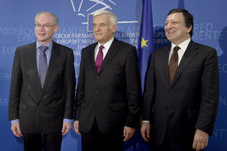 Foto 8: Informal meeting HRH Prince Charles, Prince of Wales, together with Jerzy Buzek EP President, Herman Van Rompuy, President of the European Council and José Manuel Barroso, President of the European Commission