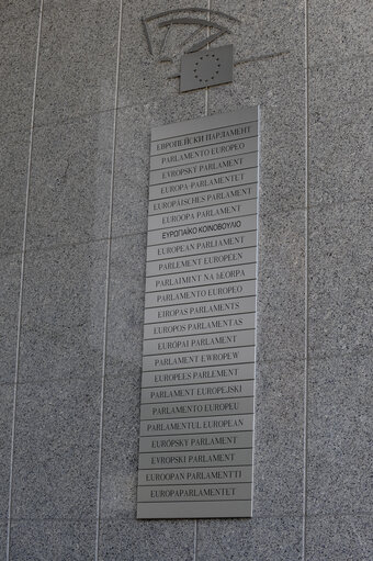 Fotografi 2: Plaque PE Multilingue