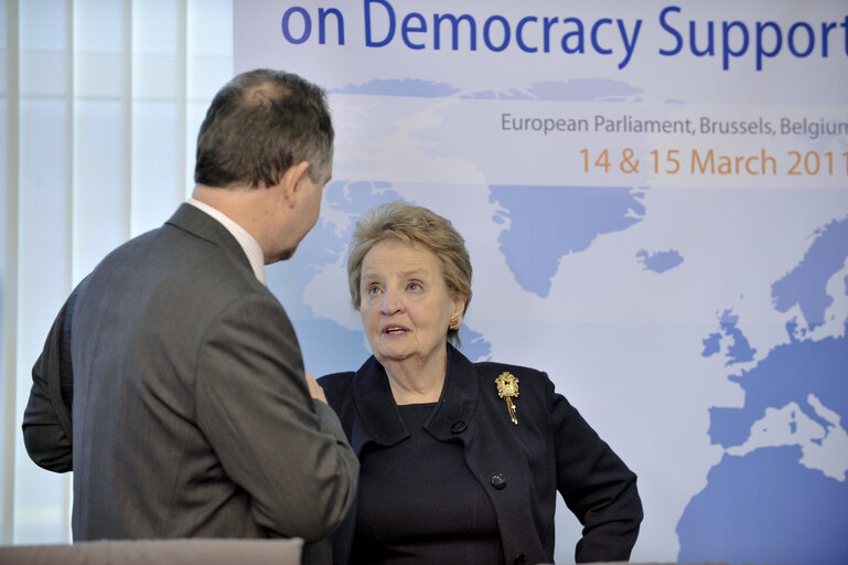 Transatlantic dialogue strengthening cooperation on democracy support