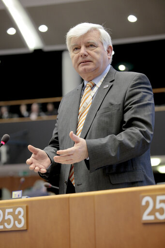 Снимка 25: EP Plenary session in Brussels