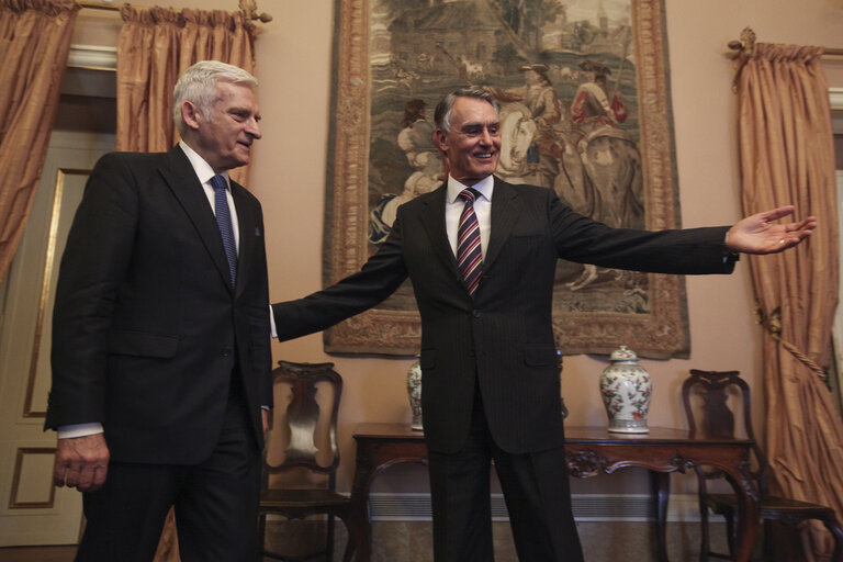 Fotagrafa 21: President of the European Parliament Jerzy Bruzek, meets Portuguese President, Aninbal Cavaco Silva at Belem Palace in Lisbon on February 18, 2011.