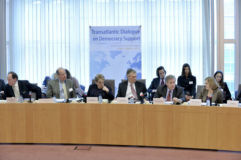 Fotografija 11: Conference Transatlantic dialogue on democracy Support