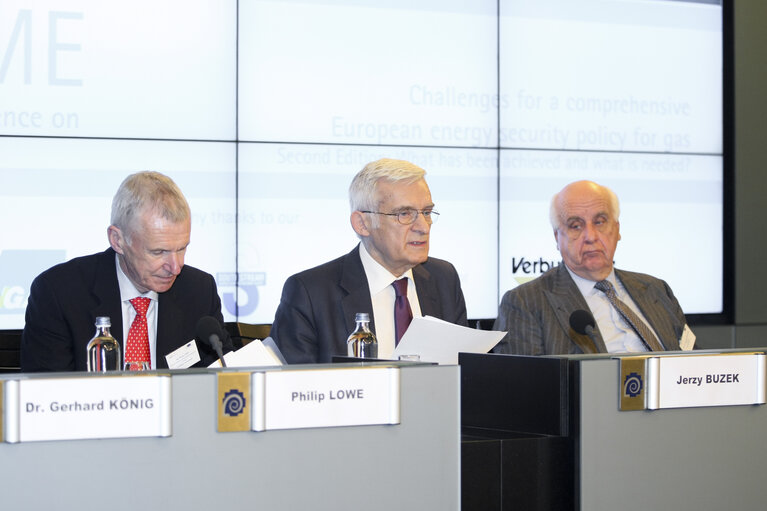 Fotografia 8: RESIDENCE PALACE  Conference Challenges for a comprehensive European energy security policy for gas