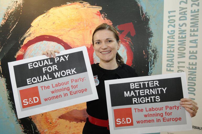 Nuotrauka 1: UK Labour International Women Day
