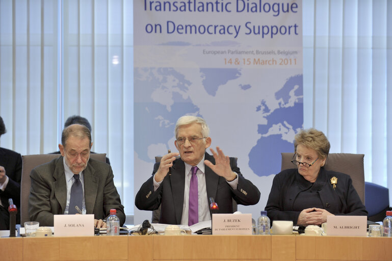 Transatlantic dialogue strengthening cooperation on democracy support