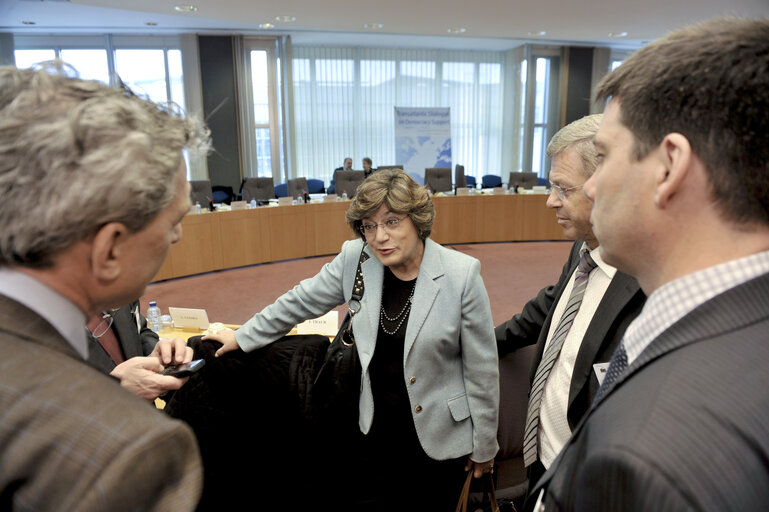 Fotografija 31: Transatlantic dialogue strengthening cooperation on democracy support