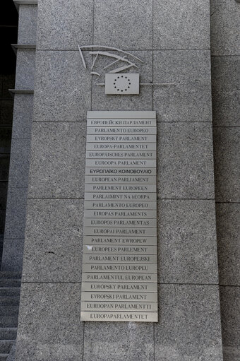 Fotografi 9: Plaque PE Multilingue