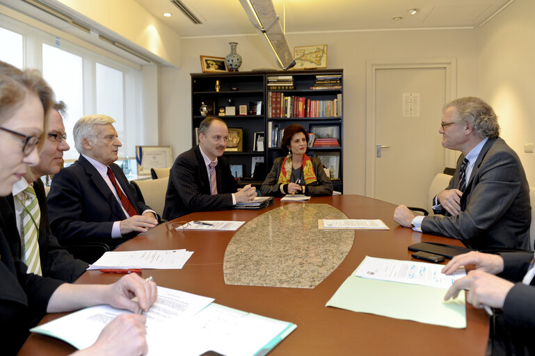 Fotografija 2: EP President Jerzy BUZEK meets Stefaan De Clerck, belgian Minister of Justice