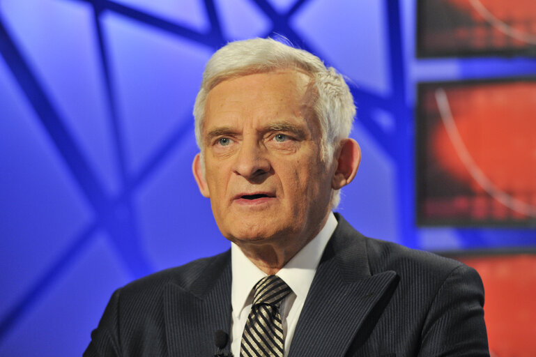 Jerzy BUZEK, EP President