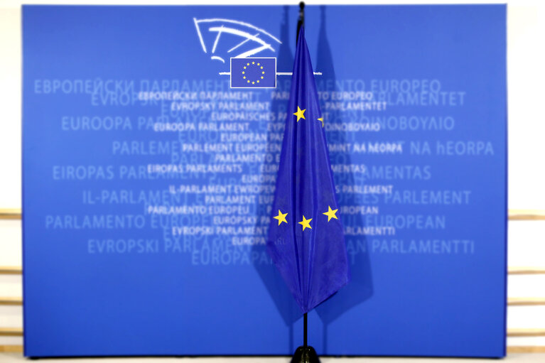 Fotogrāfija 8: Backdrop with European flag