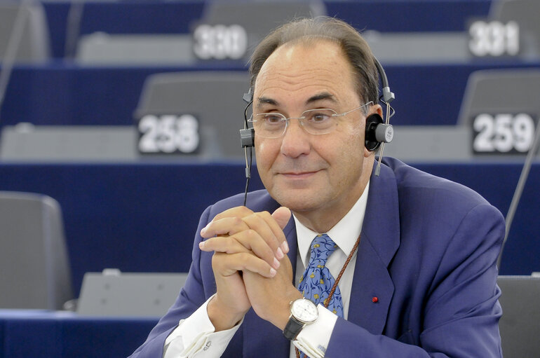 Photo 8 : Securing Europe’s gas supplies - Debate at EP plenary session in Strasbourg