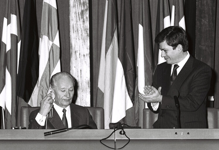 The 1989 Sakharov Prize is awarded to Alexander Dubcek