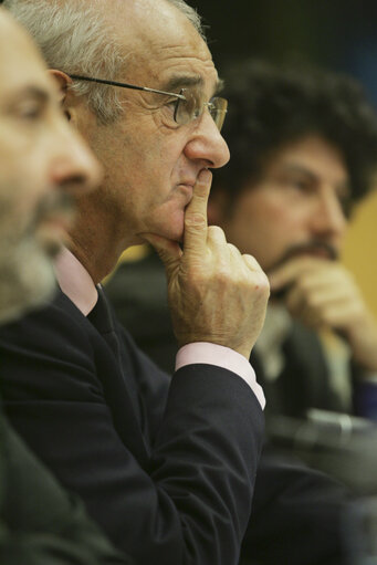 Photo 7: Conference on cultural diversity focusing on the European cinema