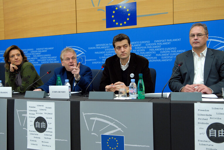 Suriet 5: Greens / EFA group co-Presidents Daniel Cohn-Bendit and Monica Frassoni hold a news conference over Freedom in Strasbourg