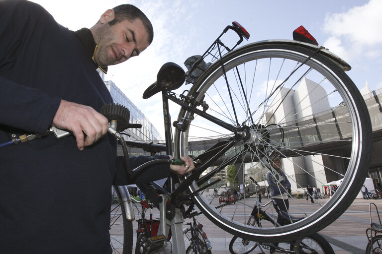 Foto 10: Mobility week - Promotion of various bike types