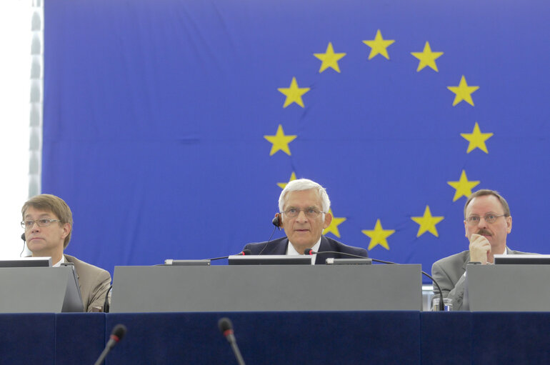 Photo 10 : Securing Europe’s gas supplies - Debate at EP plenary session in Strasbourg