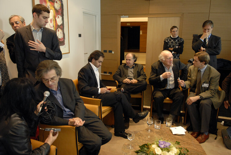 Foto 18: The Lux Prize 2007 is awarded to Fatih Akin for the film Auf der anderen Seite (The Edge of Heaven) during in Strasbourg