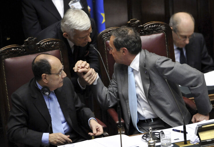 Foto 12: European Parliament President Jerzy Buzek speaks with President of the Italian Chamber of Deputies Gianfranco Fini and President of Italian Senate Renato Schifani  during of the 7th plenary session of the Parlamentary assembly of the Union for the mediterranean at Italian Chambers of Deputies at Palazzo Montecitorio on March 4, 2011in Rome.