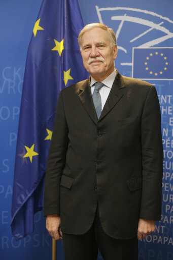 Photo 2 : MEP Dominique RIQUET poses for a portrait