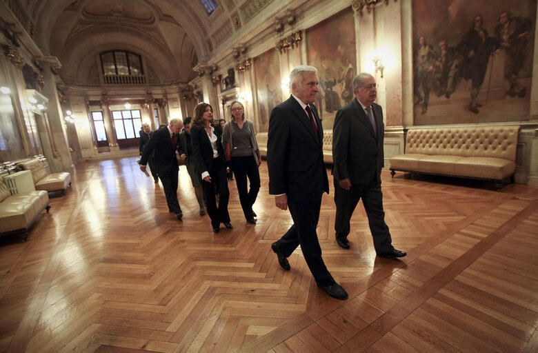 Fotagrafa 5: President of the European Parliament Jerzy Bruzek, on the left, visits with Portuguese Parliament's President Jaime Gama, on the right, the Pal·cio de S„o Bento, the Parliament building in Lisbon on February 17, 2011.