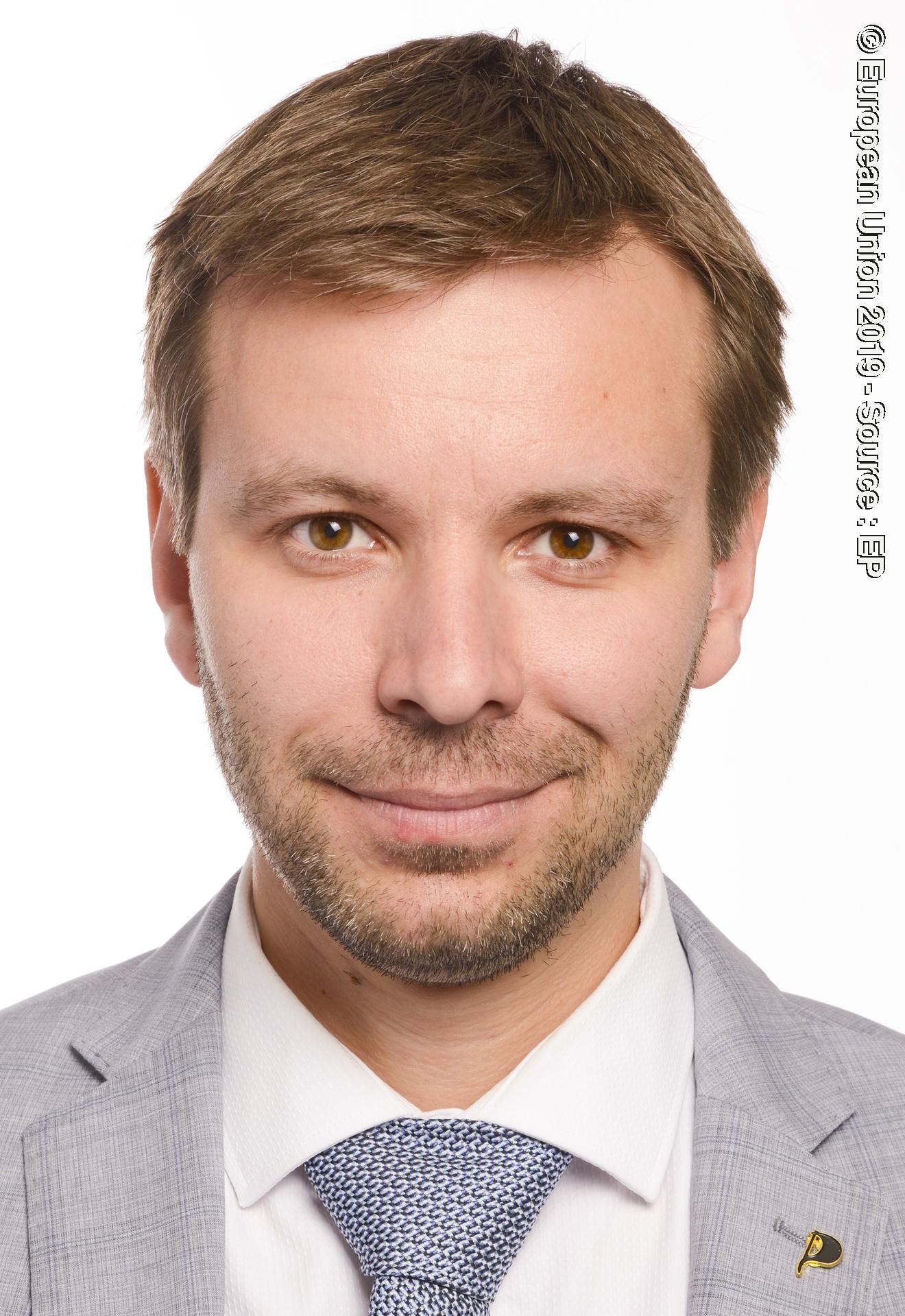 Photo 9: Marcel KOLAJA official portrait - 9th Parliamentary term