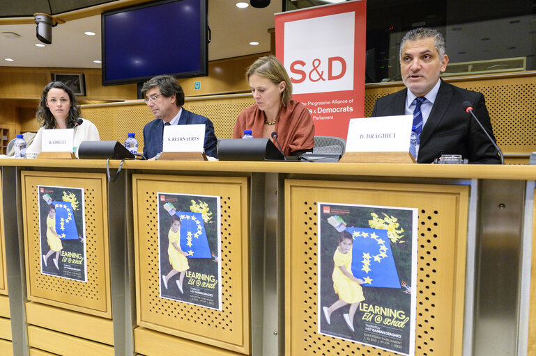 Photo 25: Conference - ' Learning EU @ school '