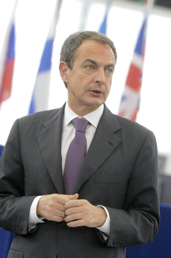 Valokuva 18: Plenary session in Strasbourg - Spanish Prime Minister Jose Luis Rodríguez Zapatero debates with MEPs the programme of the Spanish presidency of the Council during the first half of 2010